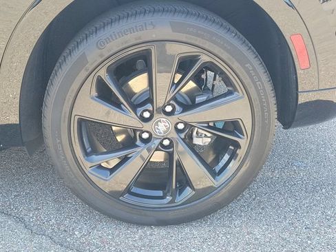 Used 2023 Buick Envision Essence w/ Sport Touring Package AWD/4WD image 5