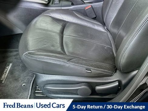 Used 2018 Nissan Sentra SR w/ SR Midnight Edition Package FWD image 24