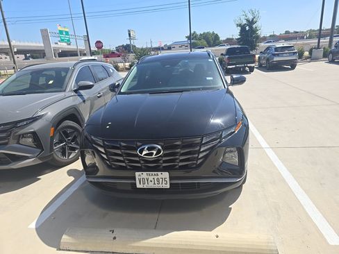 Used 2024 Hyundai Tucson SEL w/ Convenience Package FWD image 2