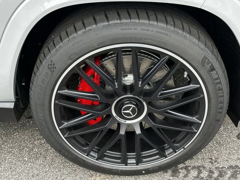 New 2026 Mercedes-Benz GLS 63 AMG 4MATIC image 15