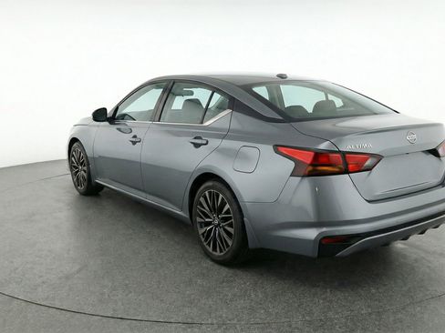 Used 2025 Nissan Altima 2.5 SV image 6