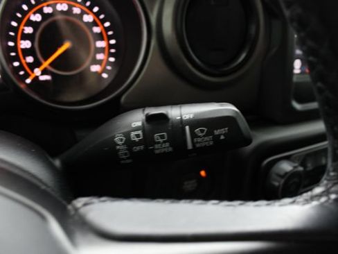 Used 2018 Jeep Wrangler Unlimited Sport S AWD/4WD image 13