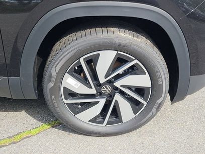 New 2026 Volkswagen Atlas SE