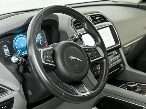 Used 2018 Jaguar F-PACE Portfolio AWD/4WD image 20