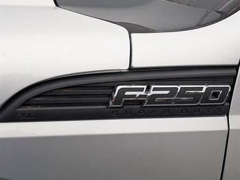 Used 2014 Ford F250 XL image 10