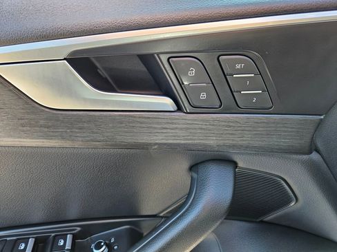 Used 2017 Audi A4 2.0T allroad Premium Plus w/ Technology Package image 16