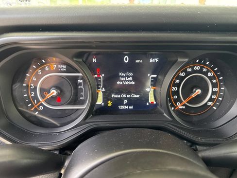 Used 2026 Jeep Gladiator Mojave AWD/4WD image 6