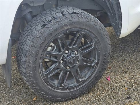 Used 2019 Toyota Tundra SR5 image 10