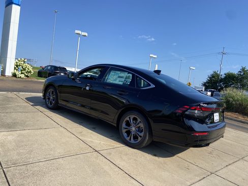New 2026 Honda Accord EX-L image 7