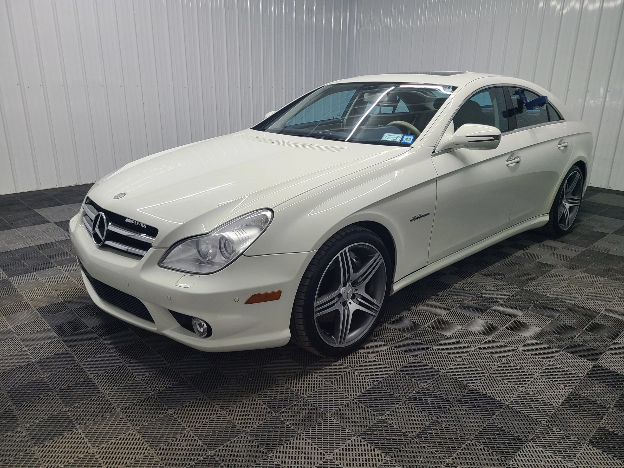 Used 2009 Mercedes-Benz CLS 63 AMG image 7