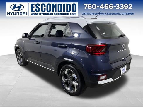 New 2026 Hyundai Venue SEL image 3