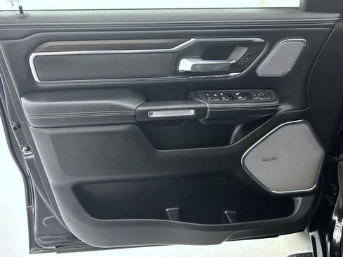 Certified 2025 RAM 1500 Laramie AWD/4WD image 9