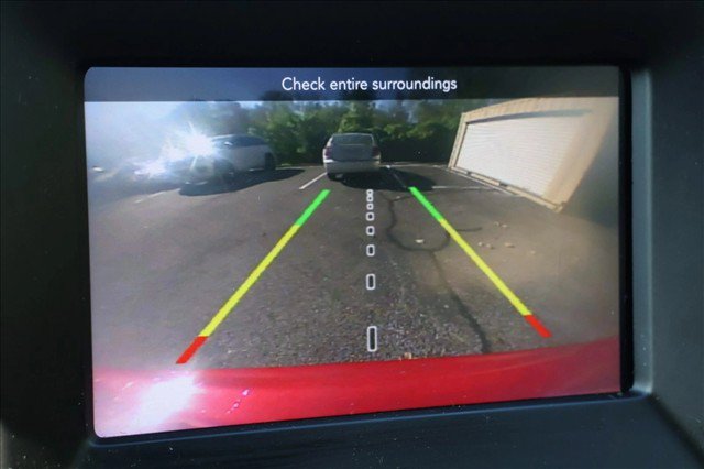 Used 2018 Jeep Compass Latitude w/ Popular Equipment Group AWD/4WD image 15