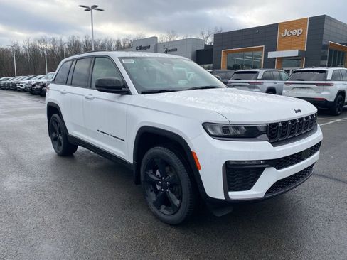 New 2026 Jeep Grand Cherokee Limited w/ Limited Altitude Package AWD/4WD image 1