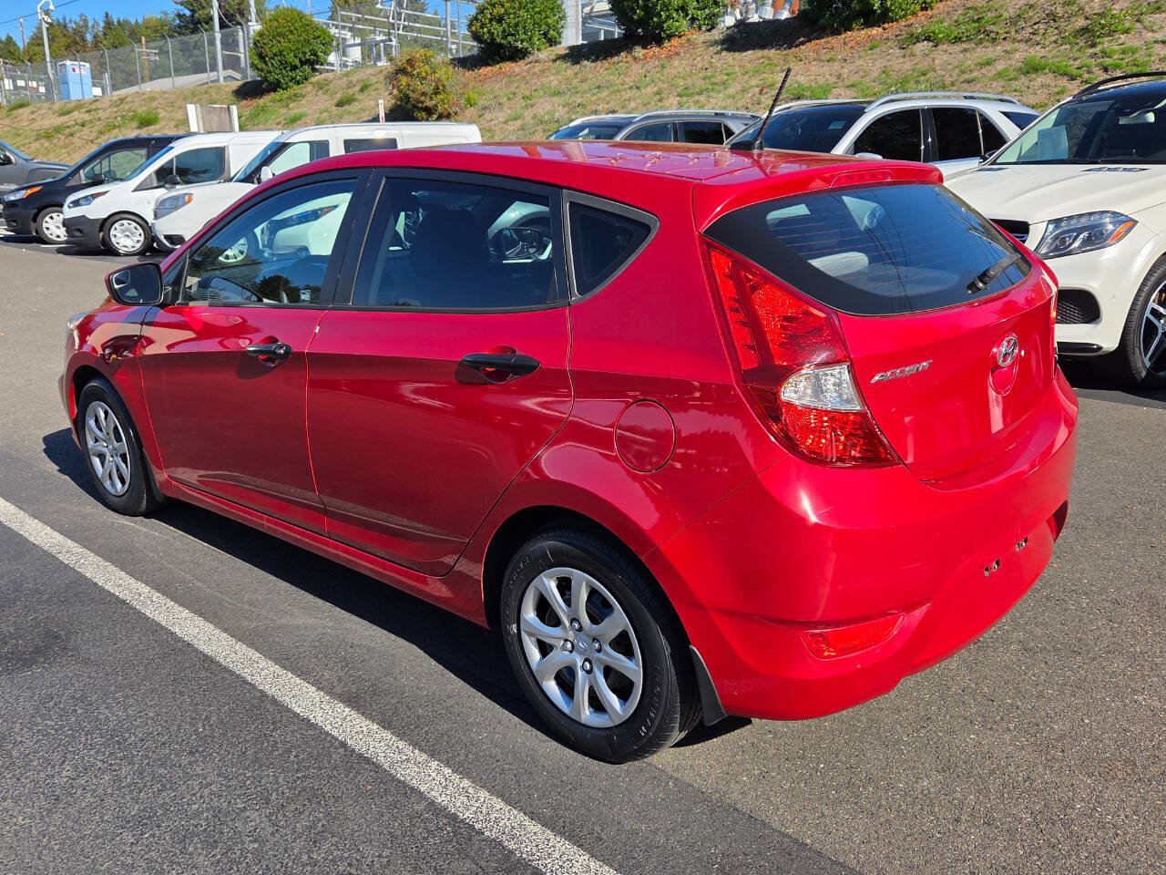 Used 2014 Hyundai Accent GS FWD image 5