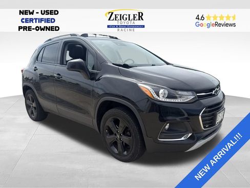 Used 2017 Chevrolet Trax Premier w/ Midnight Edition AWD/4WD image 1
