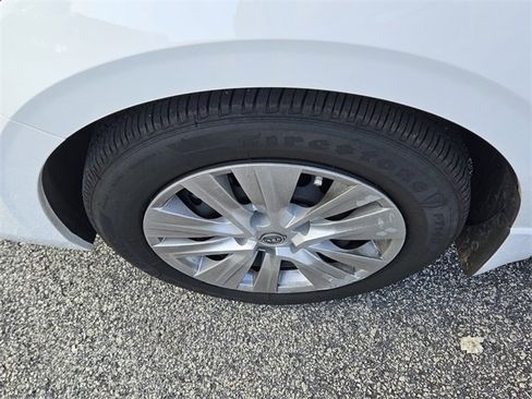 Used 2025 Nissan Sentra S image 16