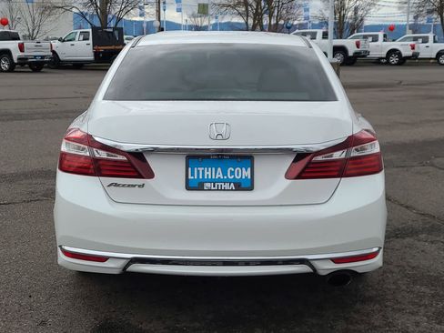 Used 2016 Honda Accord LX image 13