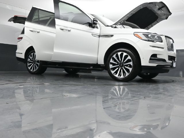 Certified 2023 Lincoln Navigator Reserve RWD image 56