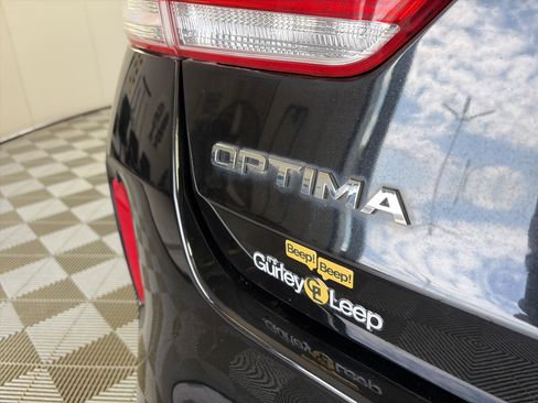 Used 2017 Kia Optima EX FWD image 15