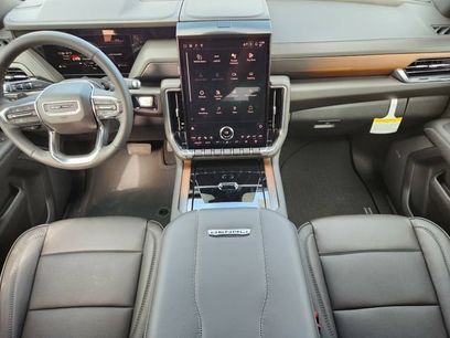 New 2026 GMC Yukon Denali w/ Sun & Power Step Package