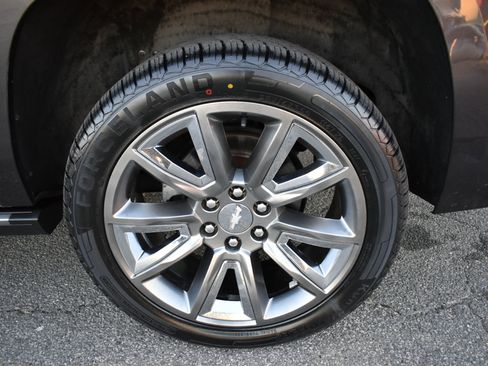 Used 2015 Chevrolet Suburban LTZ image 40