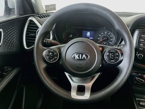 Used 2021 Kia Soul S FWD image 18