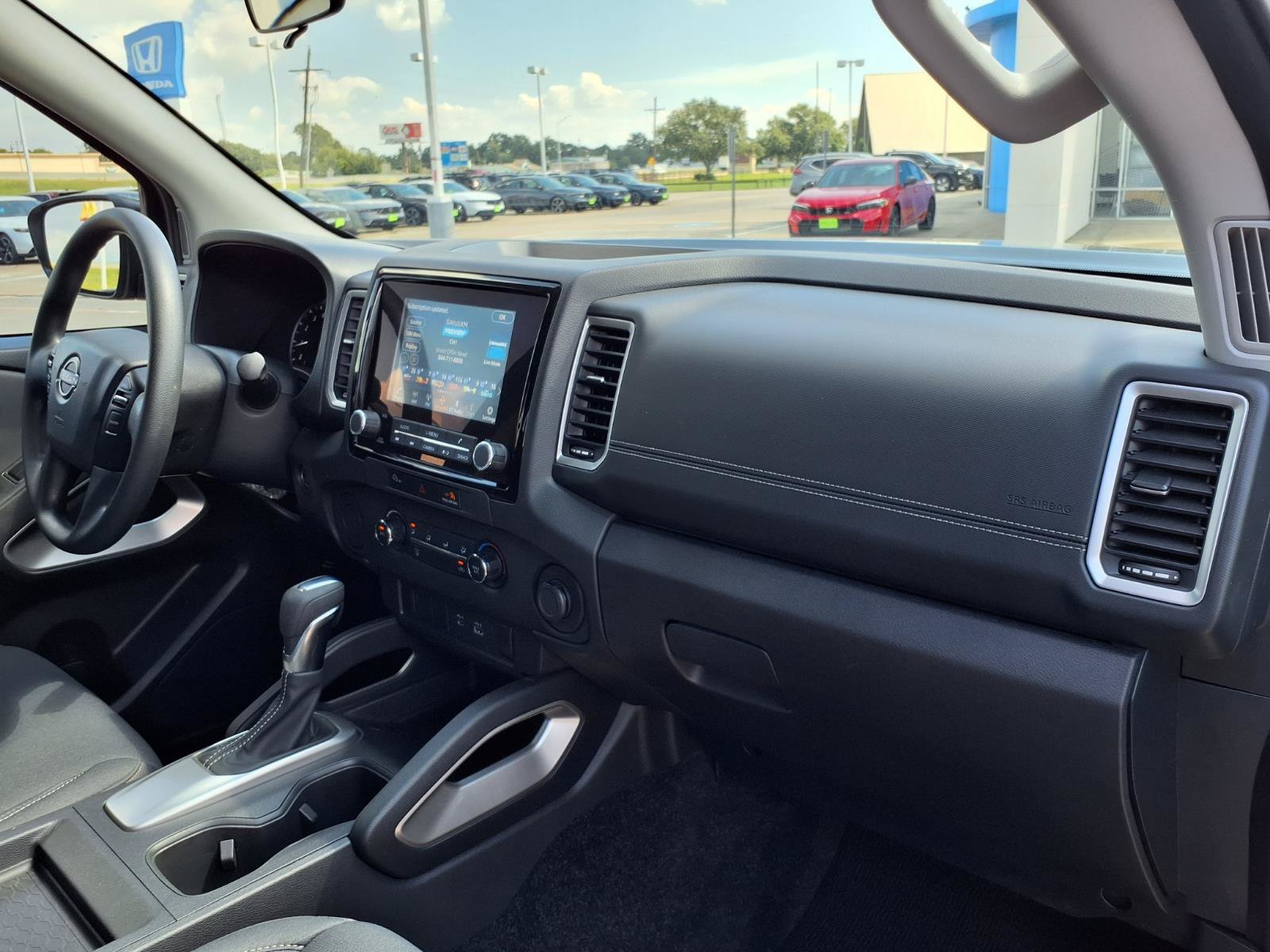 Used 2024 Nissan Frontier SV RWD image 12