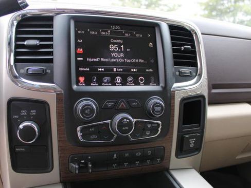 Used 2014 RAM 2500 Laramie w/ Convenience Group image 22