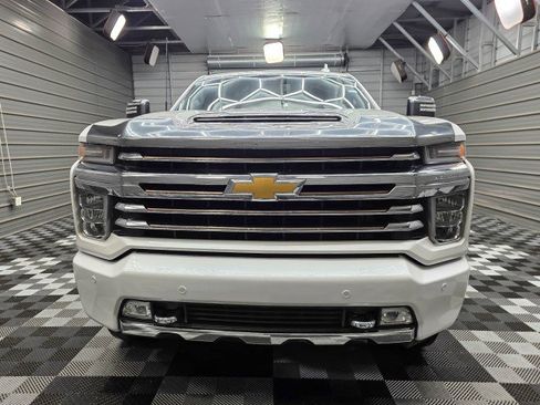 Used 2020 Chevrolet Silverado 2500 High Country w/ Safety Package II AWD/4WD image 3