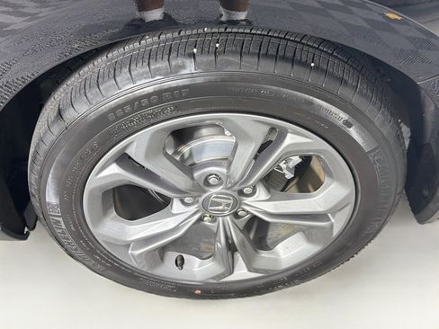 Used 2024 Honda Accord EX image 11