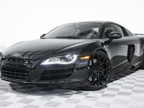 Used 2012 Audi R8 V10 w/ Enhanced Leather Pkg image 8