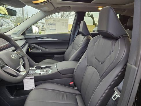 New 2025 INFINITI QX60 Luxe image 26