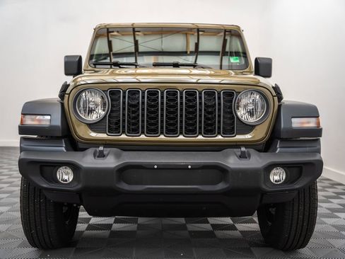 Used 2026 Jeep Wrangler Sport AWD/4WD image 2