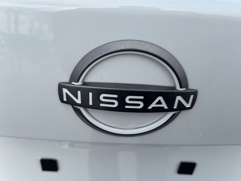 Certified 2024 Nissan Sentra SV image 31