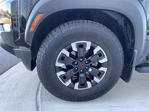 Used 2024 Nissan Frontier Pro-X image 8
