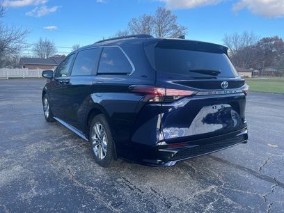 Used 2022 Toyota Sienna XSE