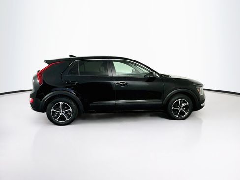 Used 2023 Kia Niro LX FWD image 10