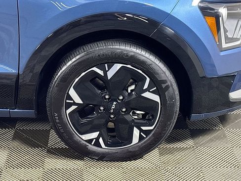 Certified 2023 Kia Niro Wind FWD image 24