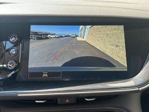 Used 2022 Buick Envision Essence w/ Sport Touring Package FWD image 15