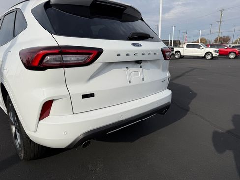 Used 2023 Ford Escape ST-Line w/ Tech Pack #1 image 8