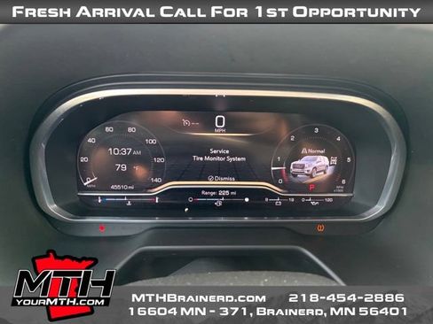 Used 2023 GMC Yukon XL SLT AWD/4WD image 14