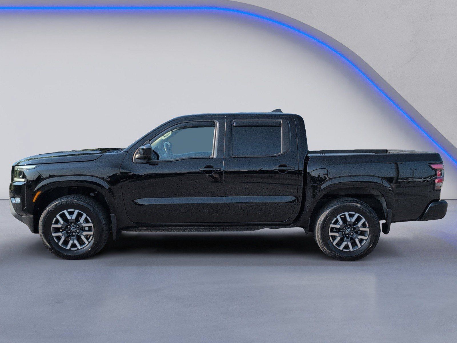 Used 2024 Nissan Frontier SL w/ Technology Package AWD/4WD image 13