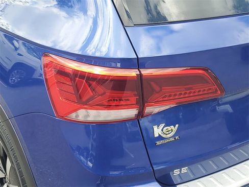 Used 2022 Volkswagen Taos SE image 21