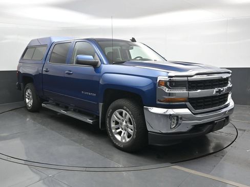 Used 2017 Chevrolet Silverado 1500 LT w/ All Star Edition AWD/4WD image 4