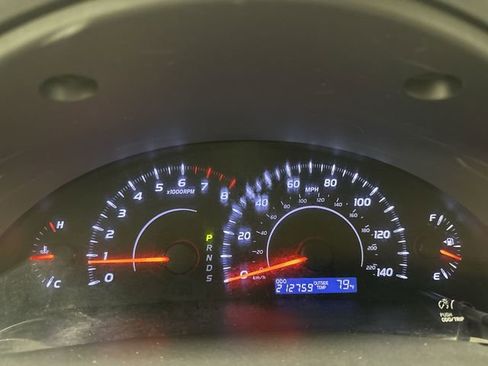 Used 2010 Toyota Camry LE FWD image 26