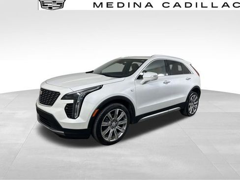 Used 2023 Cadillac XT4 Premium Luxury image 1