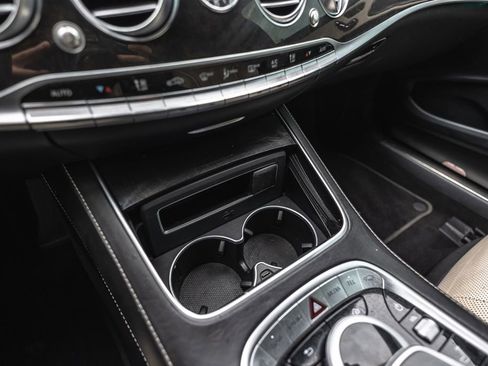 Used 2020 Mercedes-Benz S 560 Sedan image 17