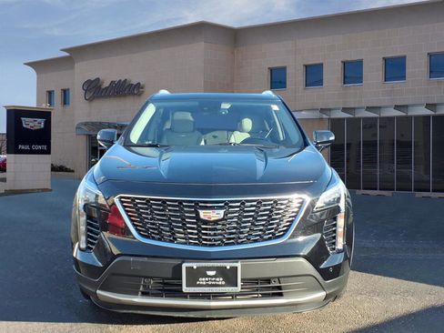 Certified 2023 Cadillac XT4 Premium Luxury image 2