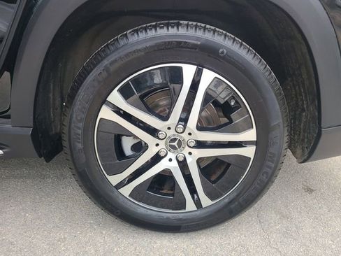 Used 2022 Mercedes-Benz GLS 450 4MATIC image 14